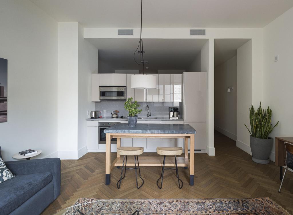 Roost Midtown 4*